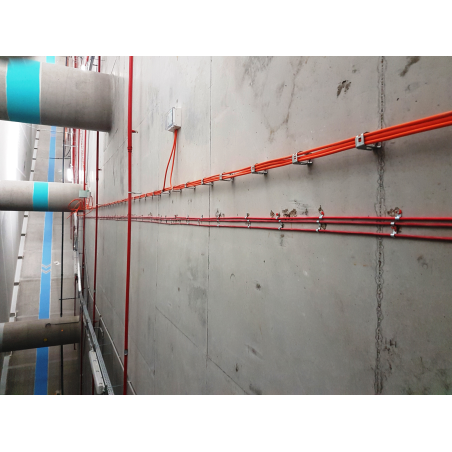 Kovová objímka PFT s plastovou vložkou Ø 8 mm pozinkovaná ocel