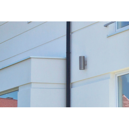 Obrázek aplikace izolační kotvy IPL: Lampa na zateplené fasádě